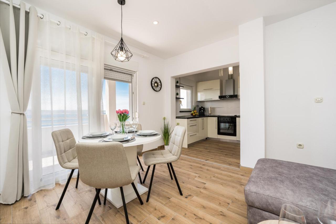 Apartmani Tomeri Starigrad Paklenica Exterior foto